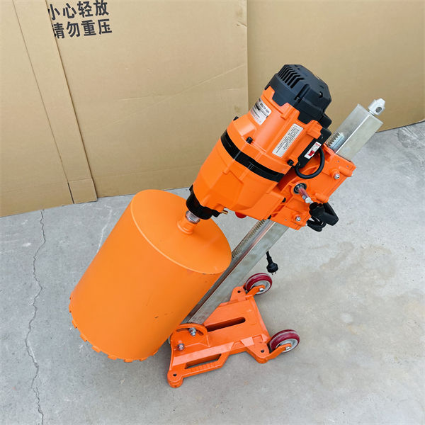 工業級（jí）斜底座水（shuǐ）鑽機（jī）