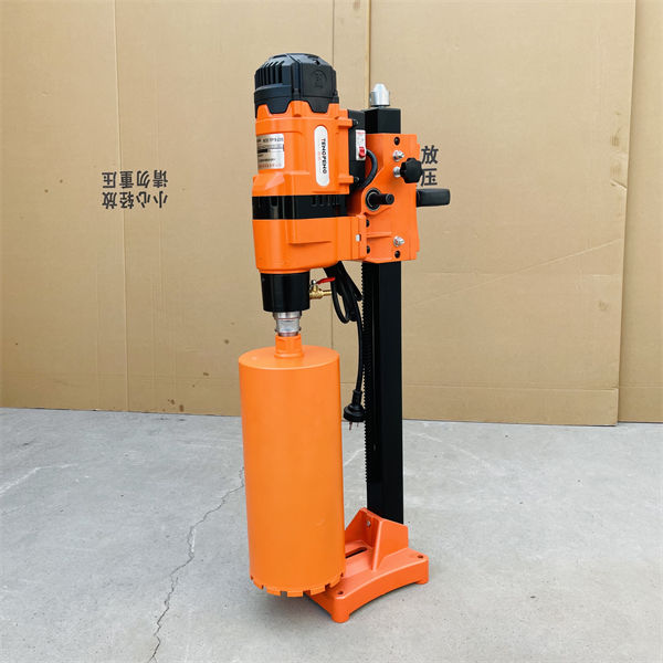 19款（kuǎn）235水鑽機