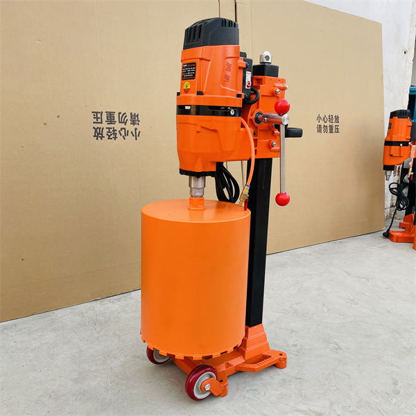 升（shēng）級款工業級400水鑽機